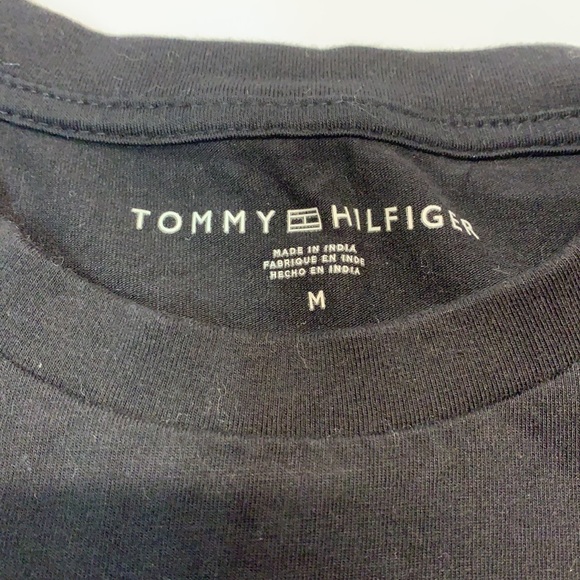 New🖤 Tommy Hilfiger 2 T-shirts - Picture 3 of 7